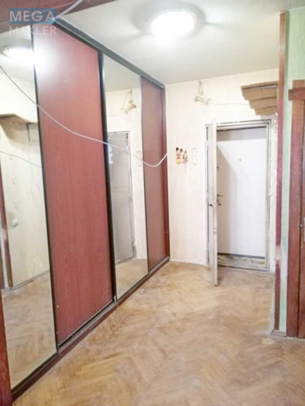 Продаж 3 кімнатної квартири (86/48/11), 7 пов. 16 пов. будинку, <a class="location-link" href="/kiev/" title="Недвижимость Київ">Київ</a>, <a class="location-link" href="/kiev/svyatoshinskij/" title="Недвижимость Святошинський район">Святошинський р-н</a>, Верховинна вул., 91 (изображение 9)