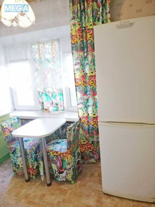 Продаж 2 кімнатної квартири (44/29/6), 5 пов. 9 пов. будинку, <a class="location-link" href="/kiev/" title="Недвижимость Київ">Київ</a>, <a class="location-link" href="/kiev/goloseevskij/" title="Недвижимость Голосіївський район">Голосіївський р-н</a>, Валерія Лобановського просп., 196 (изображение 7)