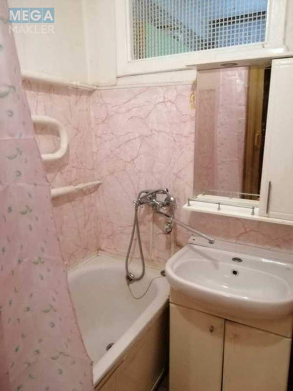 Продаж 2 кімнатної квартири (44/29/6), 5 пов. 9 пов. будинку, <a class="location-link" href="/kiev/" title="Недвижимость Київ">Київ</a>, <a class="location-link" href="/kiev/goloseevskij/" title="Недвижимость Голосіївський район">Голосіївський р-н</a>, Валерія Лобановського просп., 196 (изображение 9)