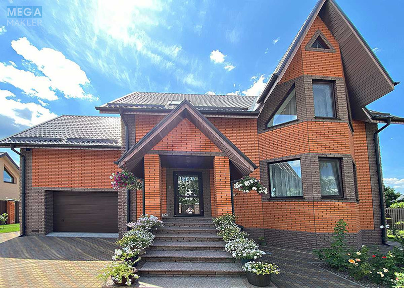 Продаж дома, 3 поверху, 337 кв.м, 8 кімнат, ділянка 10 соток, <a class="location-link" href="/kiev/" title="Недвижимость Київ">Київ</a>, <a class="location-link" href="/kiev/darnickij/" title="Недвижимость Дарницький район">Дарницький р-н</a>, 1-й Дружби пров., 8 (изображение 3)