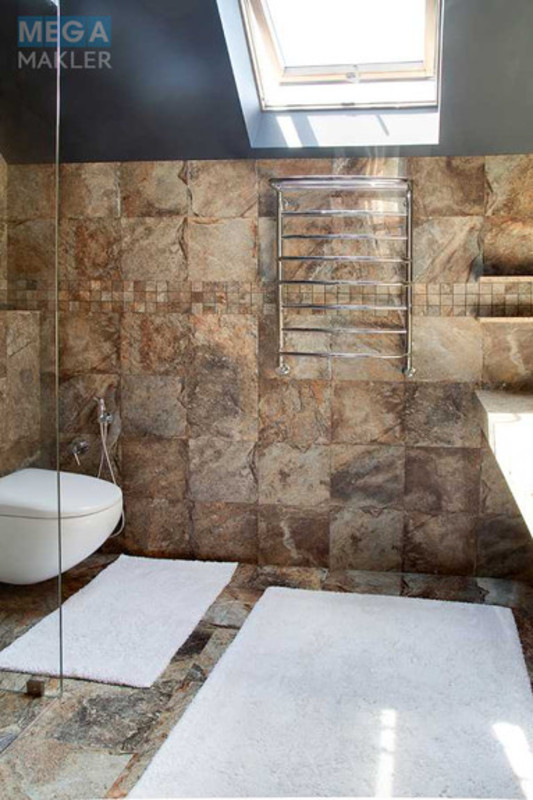 Продаж дома, 3 поверху, 337 кв.м, 8 кімнат, ділянка 10 соток, <a class="location-link" href="/kiev/" title="Недвижимость Київ">Київ</a>, <a class="location-link" href="/kiev/darnickij/" title="Недвижимость Дарницький район">Дарницький р-н</a>, 1-й Дружби пров., 8 (изображение 20)