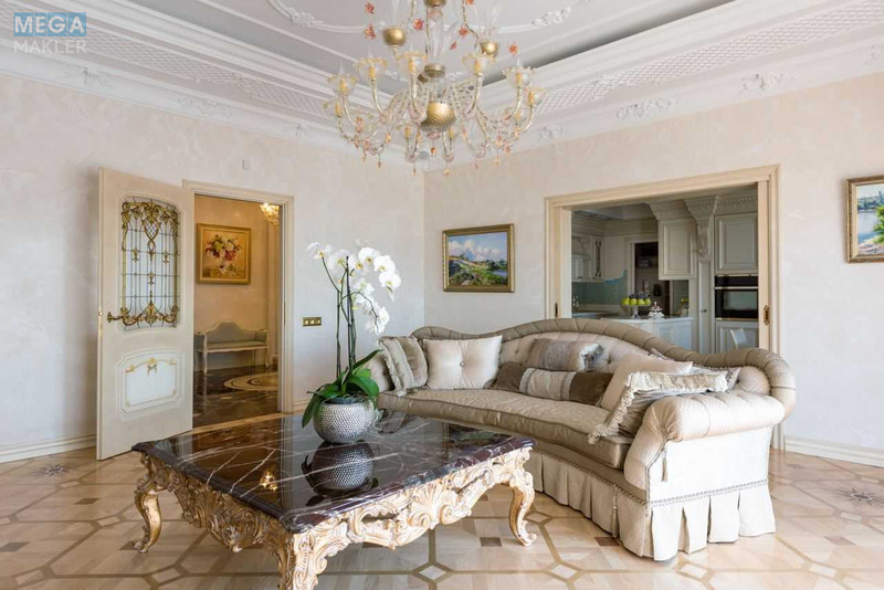Продаж 5 кімнатної квартири (212/112/22), 10 пов. 12 пов. будинку, <a class="location-link" href="/kiev/" title="Недвижимость Київ">Київ</a>, <a class="location-link" href="/kiev/pecherskij/" title="Недвижимость Печерський район">Печерський р-н</a>, Крещатик ул., 27б (изображение 2)