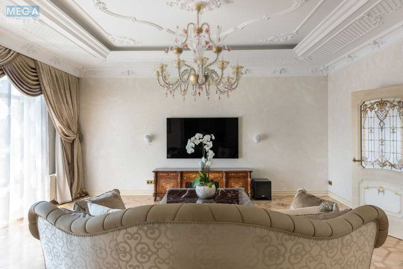 Продаж 5 кімнатної квартири (212/112/22), 10 пов. 12 пов. будинку, <a class="location-link" href="/kiev/" title="Недвижимость Київ">Київ</a>, <a class="location-link" href="/kiev/pecherskij/" title="Недвижимость Печерський район">Печерський р-н</a>, Крещатик ул., 27б (изображение 4)
