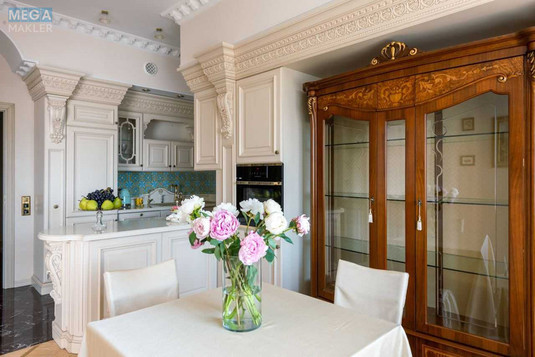 Продаж 5 кімнатної квартири (212/112/22), 10 пов. 12 пов. будинку, <a class="location-link" href="/kiev/" title="Недвижимость Київ">Київ</a>, <a class="location-link" href="/kiev/pecherskij/" title="Недвижимость Печерський район">Печерський р-н</a>, Крещатик ул., 27б (изображение 7)
