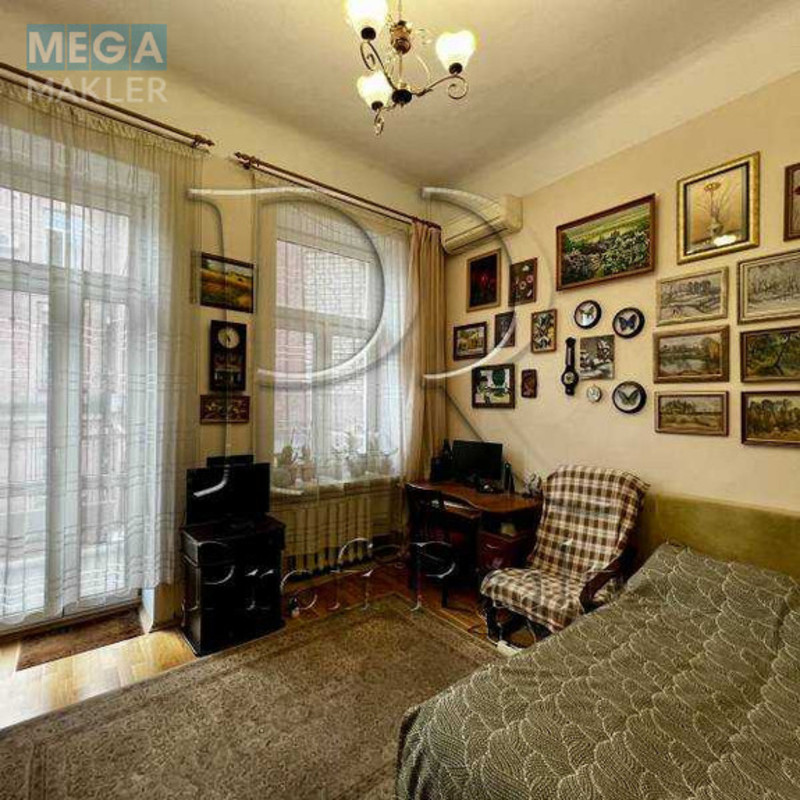 Продаж 2 кімнатної квартири (55/35/7), 3 пов. 4 пов. будинку, <a class="location-link" href="/kiev/" title="Недвижимость Київ">Київ</a>, <a class="location-link" href="/kiev/shevchenkovskij/" title="Недвижимость Шевченківський район">Шевченківський р-н</a>, Михайлівська вулиця, 22Б (изображение 2)