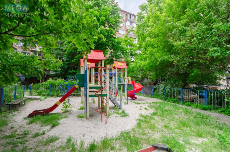 Продаж 2 кімнатної квартири (45/27/8), 3 пов. 9 пов. будинку, <a class="location-link" href="/kiev/" title="Недвижимость Київ">Київ</a>, <a class="location-link" href="/kiev/goloseevskij/" title="Недвижимость Голосіївський район">Голосіївський р-н</a>, Велика Васильківська вул., 112 (изображение 21)