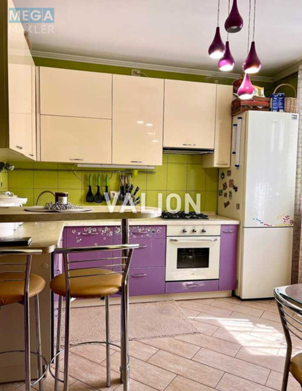 Продаж дома, 3 поверху, 126 кв.м, 4 кімнати, ділянка 3 сотки, <a class="location-link" href="/vishnevoe/" title="Недвижимость Вишневе">Вишневе</a>, <a class="location-link" href="/vishnevoe/pridneprovskij/" title="Недвижимость Приднепровский район">Приднепровский р-н</a>, Богдана Хмельницкого, 10 (изображение 3)