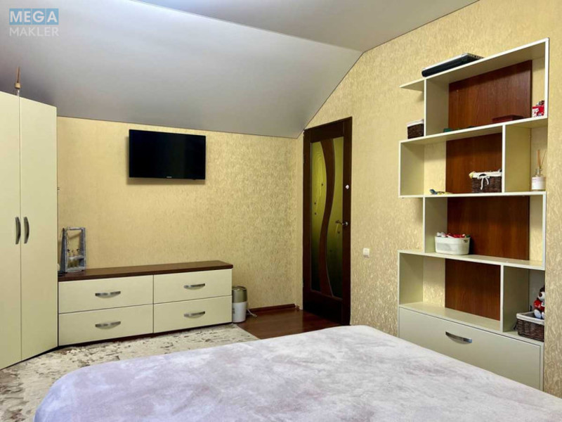 Продаж дома, 3 поверху, 126 кв.м, 4 кімнати, ділянка 3 сотки, <a class="location-link" href="/vishnevoe/" title="Недвижимость Вишневе">Вишневе</a>, <a class="location-link" href="/vishnevoe/pridneprovskij/" title="Недвижимость Приднепровский район">Приднепровский р-н</a>, Богдана Хмельницкого, 10 (изображение 12)