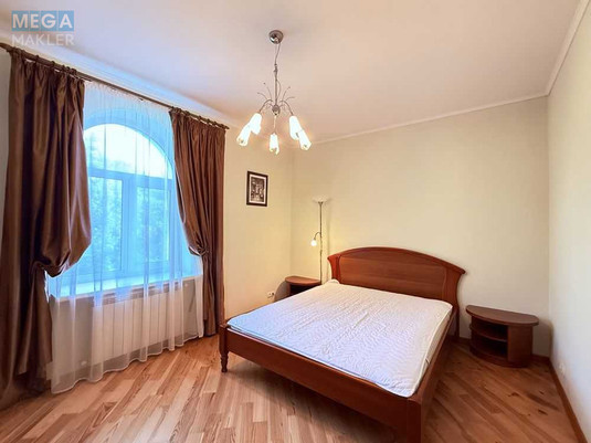 Оренда дома, <a class="location-link" href="/kiev/" title="Недвижимость Київ">Київ</a>, <a class="location-link" href="/kiev/goloseevskij/" title="Недвижимость Голосіївський район">Голосіївський р-н</a>, Листопадная ул. (изображение 9)