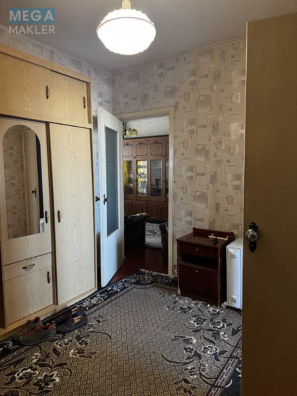 Продаж 3 кімнатної квартири (74/64/10), 16 пов. 16 пов. будинку, <a class="location-link" href="/kiev/" title="Недвижимость Київ">Київ</a>, <a class="location-link" href="/kiev/solomenskij/" title="Недвижимость Солом'янський район">Солом'янський р-н</a>, Вадима Гетьмана вул., 46 (изображение 11)
