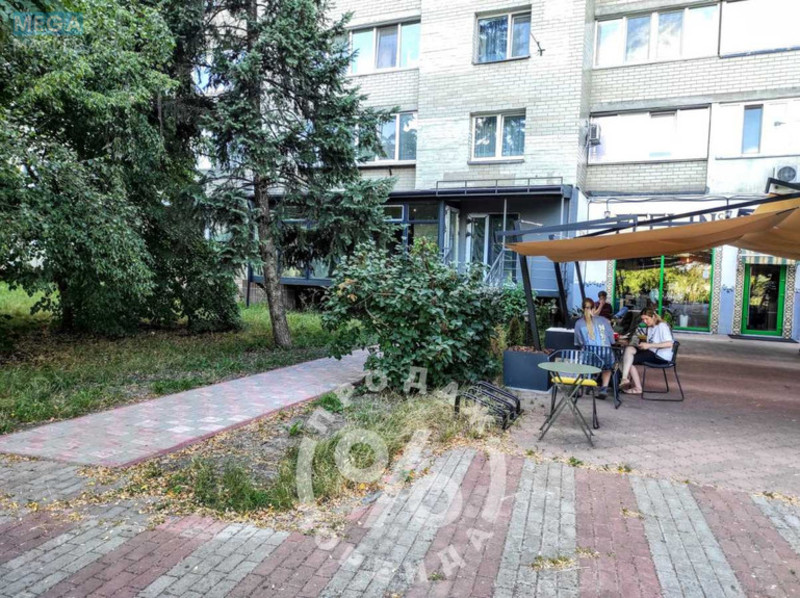 Продаж комерційної нерухомості, 73 кв.м, под магазин, <a class="location-link" href="/kiev/" title="Недвижимость Київ">Київ</a>, <a class="location-link" href="/kiev/obolonskij/" title="Недвижимость Оболонський район">Оболонський р-н</a>, Героїв Сталінграду просп., 14Б (изображение 4)