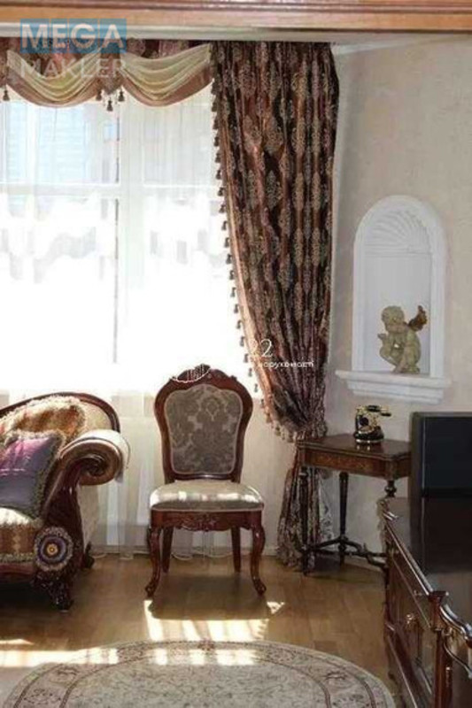 Оренда 3 кімнатної квартири, <a class="location-link" href="/kiev/" title="Недвижимость Київ">Київ</a>, <a class="location-link" href="/kiev/pecherskij/" title="Недвижимость Печерський район">Печерський р-н</a>, Євгена Коновальця вулиця, 32б (изображение 2)