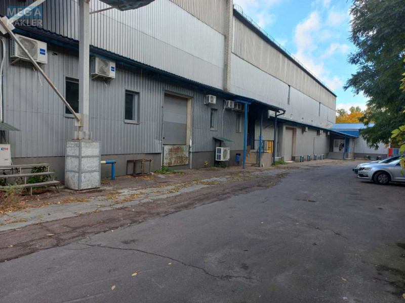 Продаж окремої будівлі/побудови, 3 400 кв.м, под производство, <a class="location-link" href="/kiev/" title="Недвижимость Київ">Київ</a>, <a class="location-link" href="/kiev/solomenskij/" title="Недвижимость Солом'янський район">Солом'янський р-н</a>, Николая Василенка ул. (изображение 5)