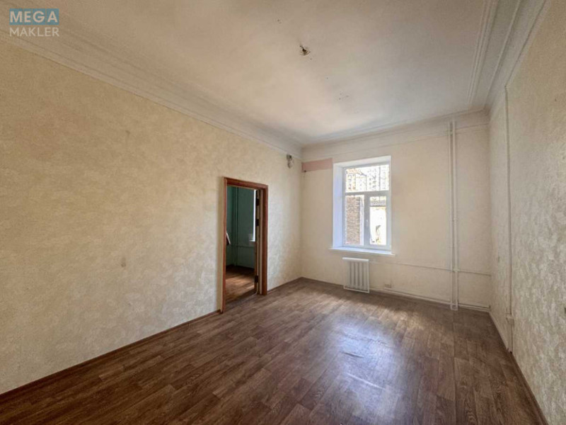Оренда комерційної нерухомості, 900 кв.м, под офис, <a class="location-link" href="/kiev/" title="Недвижимость Київ">Київ</a>, <a class="location-link" href="/kiev/shevchenkovskij/" title="Недвижимость Шевченківський район">Шевченківський р-н</a>, Богдана Хмельницкого ул., 3 (изображение 6)