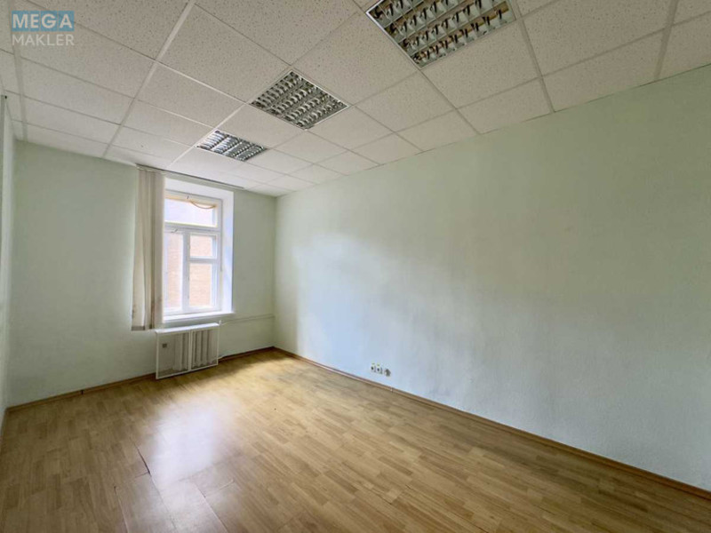 Оренда комерційної нерухомості, 900 кв.м, под офис, <a class="location-link" href="/kiev/" title="Недвижимость Київ">Київ</a>, <a class="location-link" href="/kiev/shevchenkovskij/" title="Недвижимость Шевченківський район">Шевченківський р-н</a>, Богдана Хмельницкого ул., 3 (изображение 11)