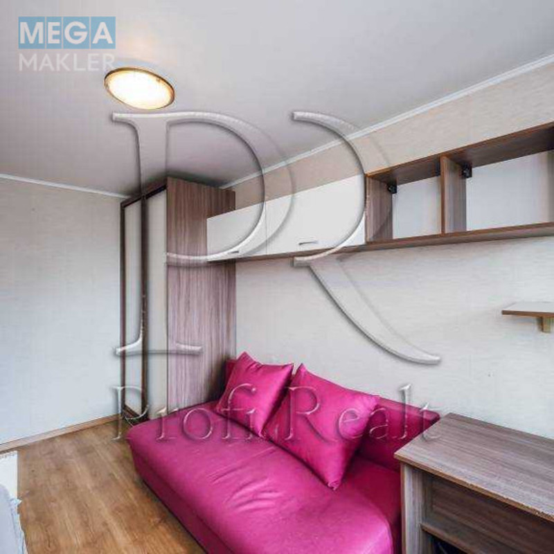 Продаж 3 кімнатної квартири (70/40/7), 6 пов. 14 пов. будинку, <a class="location-link" href="/kiev/" title="Недвижимость Київ">Київ</a>, <a class="location-link" href="/kiev/svyatoshinskij/" title="Недвижимость Святошинський район">Святошинський р-н</a>, Симиренка вулиця, 2/19 (изображение 2)
