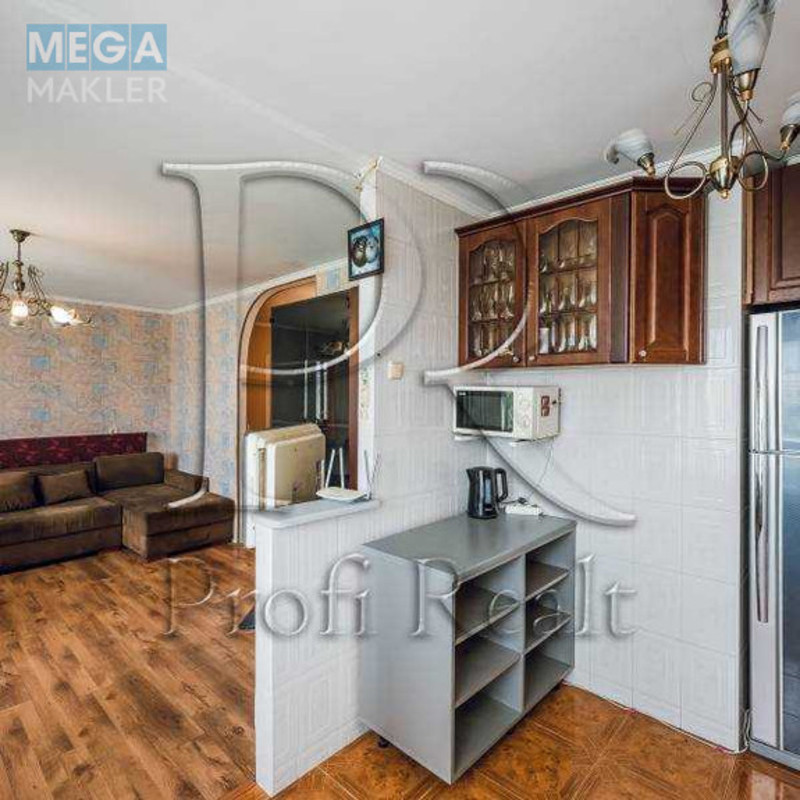 Продаж 3 кімнатної квартири (70/40/7), 6 пов. 14 пов. будинку, <a class="location-link" href="/kiev/" title="Недвижимость Київ">Київ</a>, <a class="location-link" href="/kiev/svyatoshinskij/" title="Недвижимость Святошинський район">Святошинський р-н</a>, Симиренка вулиця, 2/19 (изображение 9)