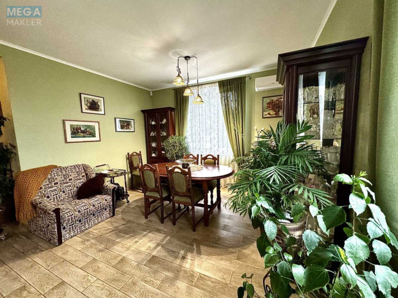 Продаж дома, 2 поверху, 160 кв.м, 4 кімнати, ділянка 6 соток, <a class="location-link" href="/oseshina/" title="Недвижимость Осещина">Осещина</a>, Лугова (изображение 2)
