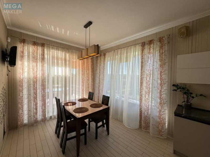 Продаж дома, 2 поверху, 220 кв.м, 4 кімнати, ділянка 10 соток, <a class="location-link" href="/boyarka/" title="Недвижимость Боярка">Боярка</a>, Тарасовка (изображение 9)