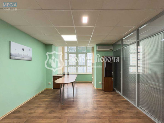 Продаж комерційної нерухомості, 80&nbsp;кв.м, под офис, <a class="location-link" href="/kiev/" title="Недвижимость Київ">Київ</a>, <a class="location-link" href="/kiev/darnickij/" title="Недвижимость Дарницький район">Дарницький р-н</a>, Михайла Драгоманова вул., 1а (изображение 2)
