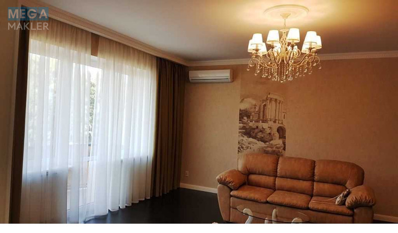 Продаж 3 кімнатної квартири (147/64/28), 3 пов. 4 пов. будинку, <a class="location-link" href="/kiev/" title="Недвижимость Київ">Київ</a>, <a class="location-link" href="/kiev/obolonskij/" title="Недвижимость Оболонський район">Оболонський р-н</a>, Оболонська Набережна вул., 7 (изображение 4)