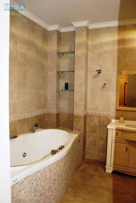 Продаж 3 кімнатної квартири (147/64/28), 3 пов. 4 пов. будинку, <a class="location-link" href="/kiev/" title="Недвижимость Київ">Київ</a>, <a class="location-link" href="/kiev/obolonskij/" title="Недвижимость Оболонський район">Оболонський р-н</a>, Оболонська Набережна вул., 7 (изображение 23)