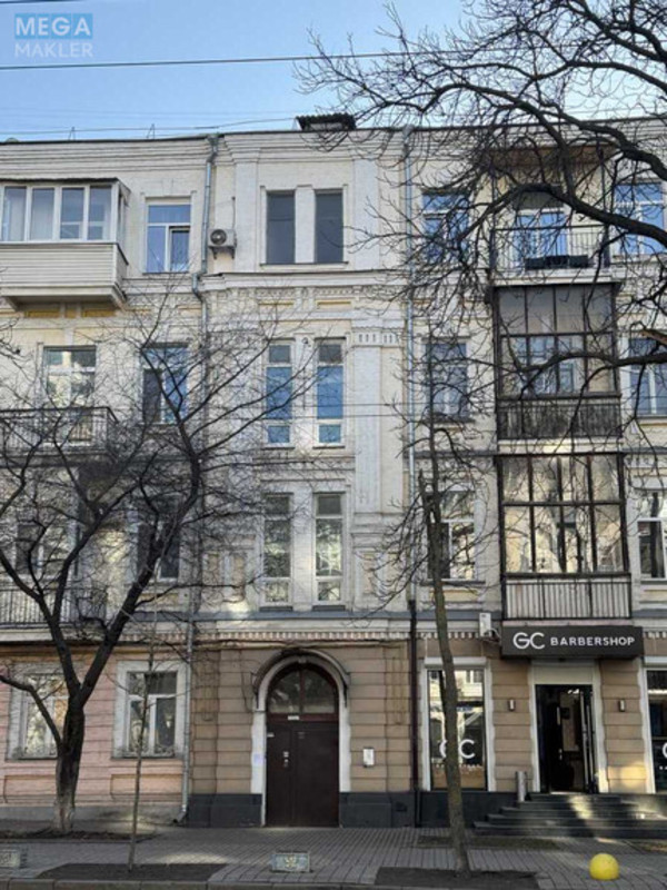 Продаж 3 кімнатної квартири (76/43/9), 4 пов. 4 пов. будинку, <a class="location-link" href="/kiev/" title="Недвижимость Київ">Київ</a>, <a class="location-link" href="/kiev/pecherskij/" title="Недвижимость Печерський район">Печерський р-н</a>, Івана Мазепи вул., 12 (изображение 2)