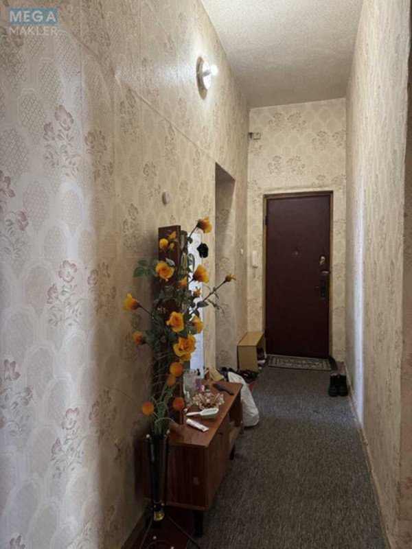 Продаж 3 кімнатної квартири (76/43/9), 4 пов. 4 пов. будинку, <a class="location-link" href="/kiev/" title="Недвижимость Київ">Київ</a>, <a class="location-link" href="/kiev/pecherskij/" title="Недвижимость Печерський район">Печерський р-н</a>, Івана Мазепи вул., 12 (изображение 13)
