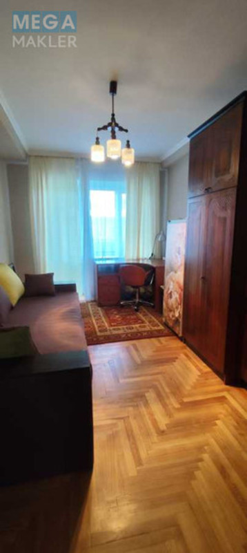 Продаж 3 кімнатної квартири (62/35/13), 6 пов. 9 пов. будинку, <a class="location-link" href="/kiev/" title="Недвижимость Київ">Київ</a>, <a class="location-link" href="/kiev/shevchenkovskij/" title="Недвижимость Шевченківський район">Шевченківський р-н</a>, Багговутівська вул., 3/15 (изображение 6)
