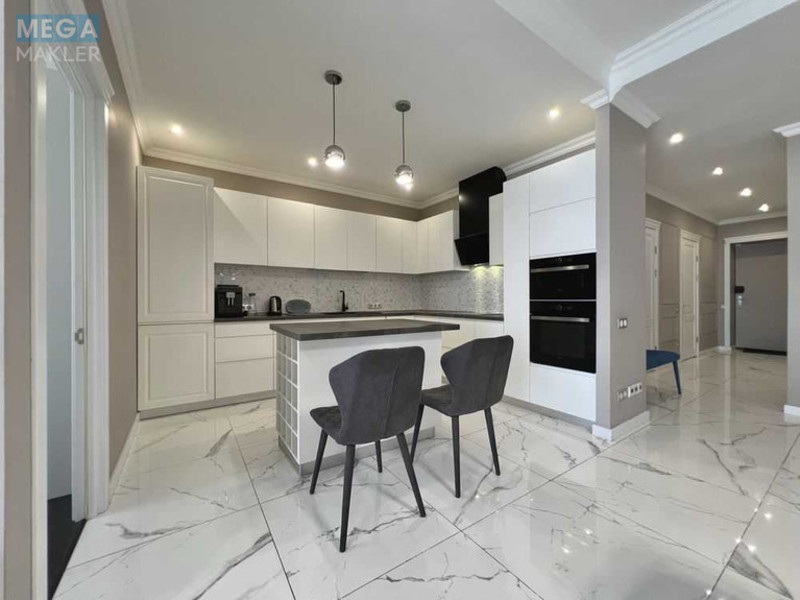 Продаж 3 кімнатної квартири (135/?/40), 21 пов. 45 пов. будинку, <a class="location-link" href="/kiev/" title="Недвижимость Київ">Київ</a>, <a class="location-link" href="/kiev/pecherskij/" title="Недвижимость Печерський район">Печерський р-н</a>, Кловский спуск, 7 (изображение 4)