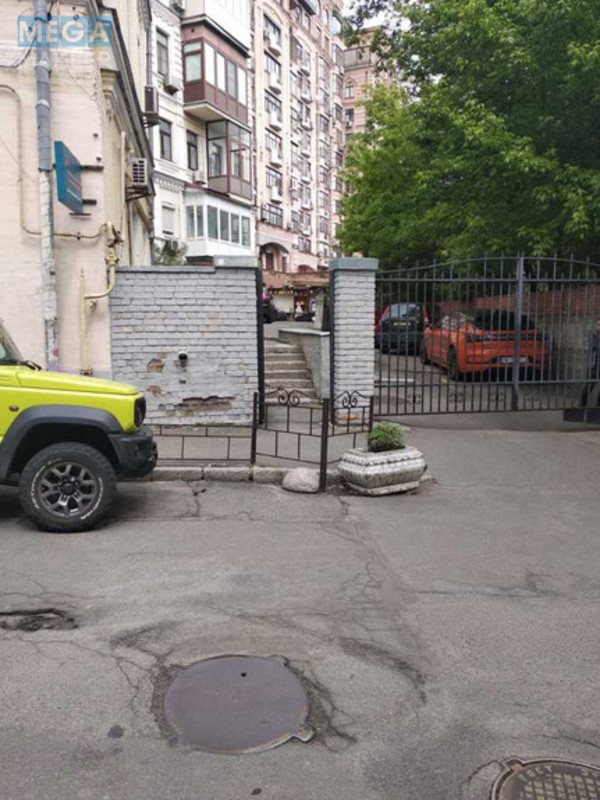 Оренда комерційної нерухомості, 100 кв.м, под офис, <a class="location-link" href="/kiev/" title="Недвижимость Київ">Київ</a>, <a class="location-link" href="/kiev/shevchenkovskij/" title="Недвижимость Шевченківський район">Шевченківський р-н</a>, Малопідвальна вул., 12 (изображение 3)