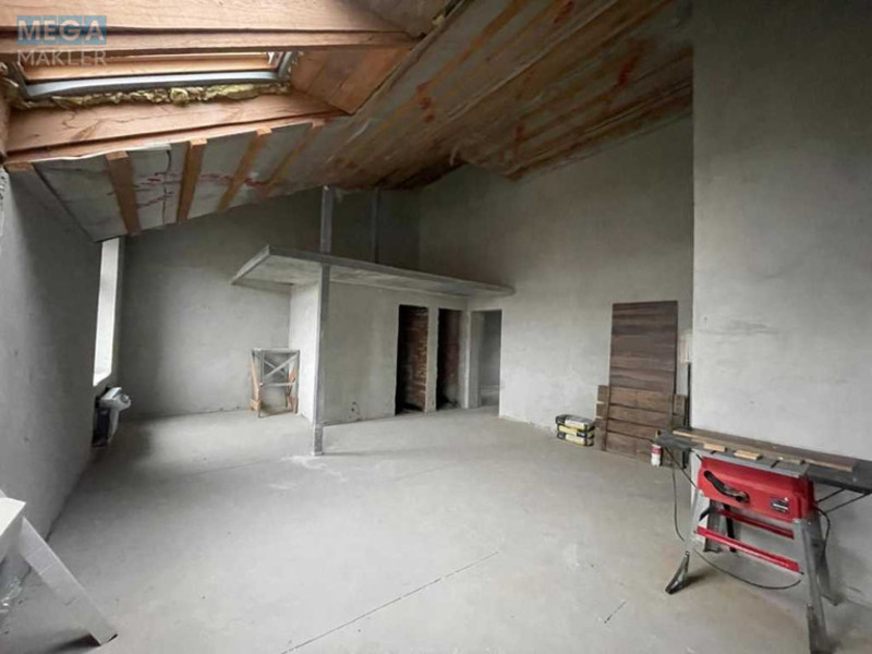 Продаж 3 кімнатної квартири (82/?/15), 5 пов. 5 пов. будинку, <a class="location-link" href="/hotov/" title="Недвижимость Хотів">Хотів</a>, Партизанська, 1Б (изображение 2)