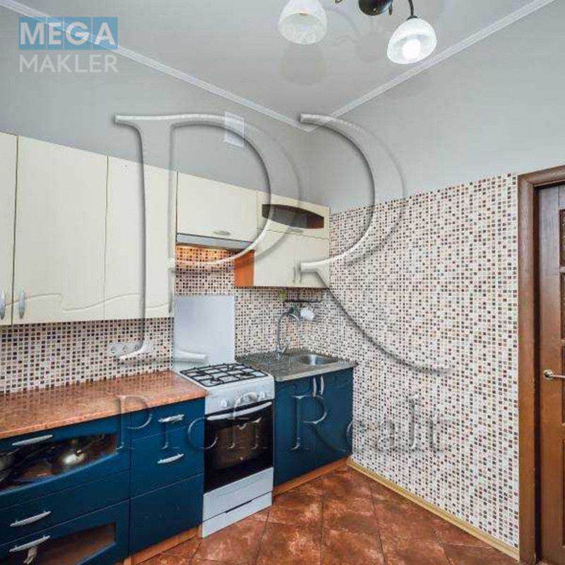 Продаж 2 кімнатної квартири (55/32/8), 5 пов. 5 пов. будинку, <a class="location-link" href="/kiev/" title="Недвижимость Київ">Київ</a>, <a class="location-link" href="/kiev/solomenskij/" title="Недвижимость Солом'янський район">Солом'янський р-н</a>, Пітерська вулиця, 14 (изображение 6)