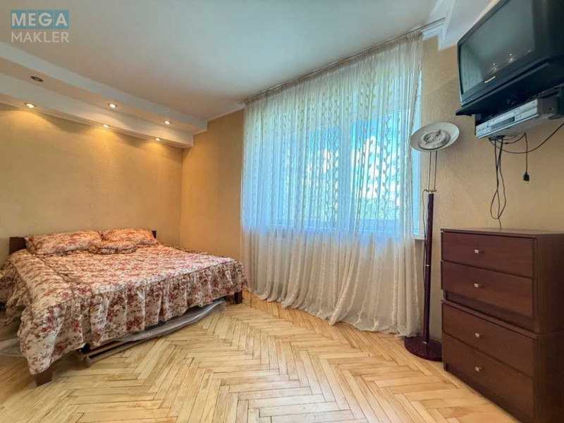 Оренда 2 кімнатної квартири, <a class="location-link" href="/kiev/" title="Недвижимость Київ">Київ</a>, <a class="location-link" href="/kiev/shevchenkovskij/" title="Недвижимость Шевченківський район">Шевченківський р-н</a>, Дорогожицька вул., 15А (изображение 5)