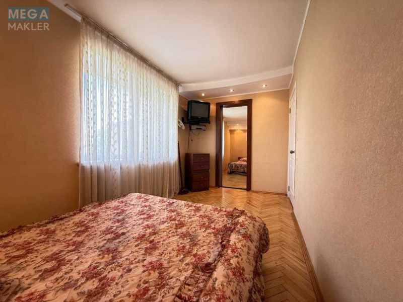 Оренда 2 кімнатної квартири, <a class="location-link" href="/kiev/" title="Недвижимость Київ">Київ</a>, <a class="location-link" href="/kiev/shevchenkovskij/" title="Недвижимость Шевченківський район">Шевченківський р-н</a>, Дорогожицька вул., 15А (изображение 7)
