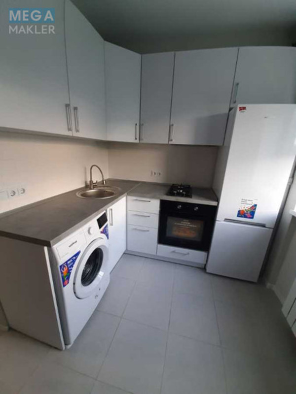 Продаж 2 кімнатної квартири (48/30/6), 5 пов. 5 пов. будинку, <a class="location-link" href="/kiev/" title="Недвижимость Київ">Київ</a>, <a class="location-link" href="/kiev/shevchenkovskij/" title="Недвижимость Шевченківський район">Шевченківський р-н</a>, Дегтярівська вул., 55 (изображение 3)