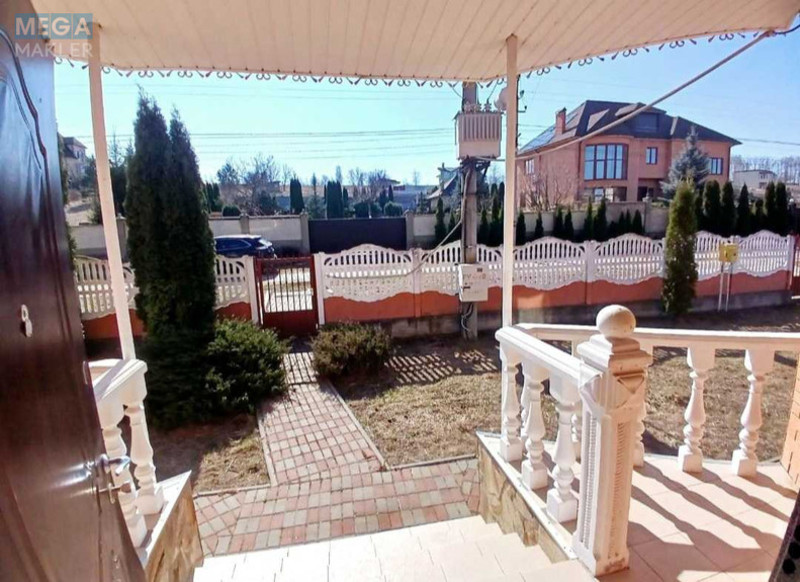 Продаж дома, 2 поверху, 266 кв.м, 5 кімнат, ділянка 30 соток, <a class="location-link" href="/gorbovichi/" title="Недвижимость Горбовичі">Горбовичі</a>, Озерная, 3 (изображение 5)