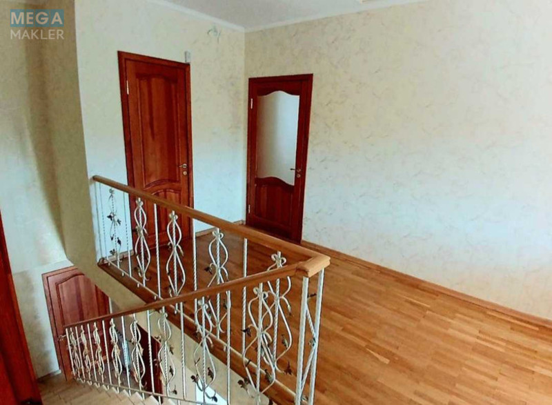 Продаж дома, 2 поверху, 266 кв.м, 5 кімнат, ділянка 30 соток, <a class="location-link" href="/gorbovichi/" title="Недвижимость Горбовичі">Горбовичі</a>, Озерная, 3 (изображение 7)