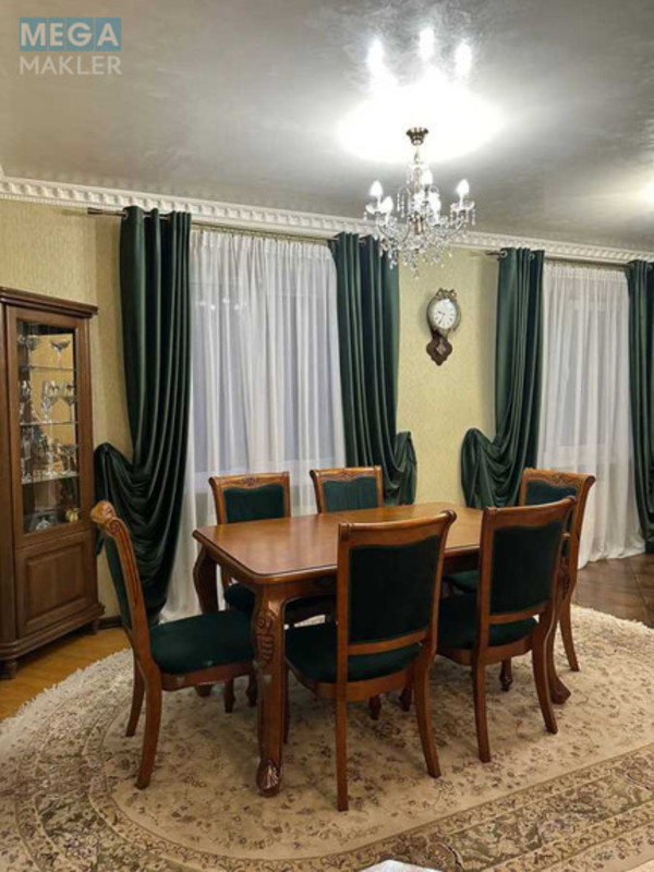 Продаж дома, 3 поверху, 180 кв.м, 5 кімнат, ділянка 5 соток, <a class="location-link" href="/kiev/" title="Недвижимость Київ">Київ</a>, <a class="location-link" href="/kiev/desnyanskij/" title="Недвижимость Деснянський район">Деснянський р-н</a>, Садова вул., 54 (изображение 2)