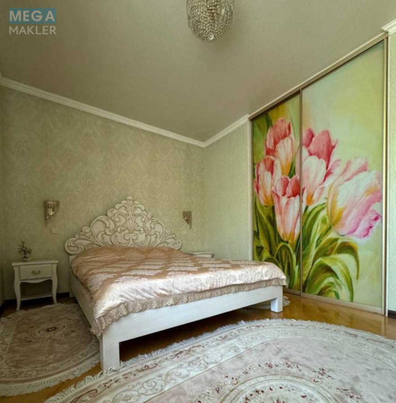 Продаж дома, 3 поверху, 180 кв.м, 5 кімнат, ділянка 5 соток, <a class="location-link" href="/kiev/" title="Недвижимость Київ">Київ</a>, <a class="location-link" href="/kiev/desnyanskij/" title="Недвижимость Деснянський район">Деснянський р-н</a>, Садова вул., 54 (изображение 6)