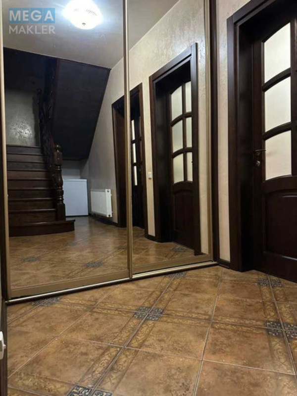 Продаж дома, 3 поверху, 180 кв.м, 5 кімнат, ділянка 5 соток, <a class="location-link" href="/kiev/" title="Недвижимость Київ">Київ</a>, <a class="location-link" href="/kiev/desnyanskij/" title="Недвижимость Деснянський район">Деснянський р-н</a>, Садова вул., 54 (изображение 13)
