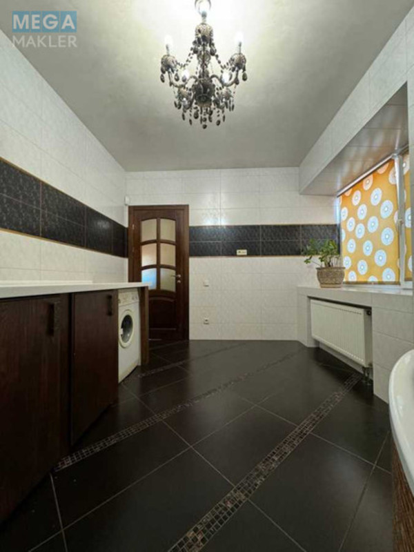 Продаж дома, 3 поверху, 180 кв.м, 5 кімнат, ділянка 5 соток, <a class="location-link" href="/kiev/" title="Недвижимость Київ">Київ</a>, <a class="location-link" href="/kiev/desnyanskij/" title="Недвижимость Деснянський район">Деснянський р-н</a>, Садова вул., 54 (изображение 17)