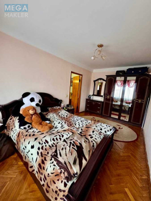 Продаж 2 кімнатної квартири (45/32/7), 6 пов. 9 пов. будинку, <a class="location-link" href="/kiev/" title="Недвижимость Київ">Київ</a>, <a class="location-link" href="/kiev/podolskij/" title="Недвижимость Подільський район">Подільський р-н</a>, Кирилловская ул., 131 (изображение 2)