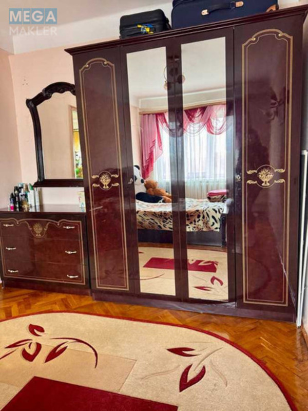 Продаж 2 кімнатної квартири (45/32/7), 6 пов. 9 пов. будинку, <a class="location-link" href="/kiev/" title="Недвижимость Київ">Київ</a>, <a class="location-link" href="/kiev/podolskij/" title="Недвижимость Подільський район">Подільський р-н</a>, Кирилловская ул., 131 (изображение 5)