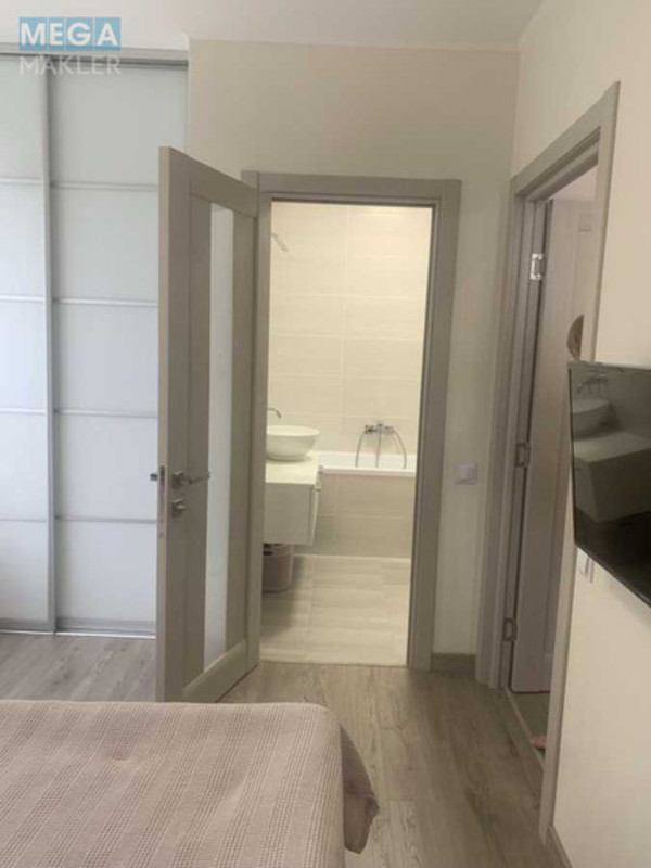 Продаж 3 кімнатної квартири (52/30/21), 3 пов. 9 пов. будинку, <a class="location-link" href="/kiev/" title="Недвижимость Київ">Київ</a>, <a class="location-link" href="/kiev/dneprovskij/" title="Недвижимость Дніпровський район">Дніпровський р-н</a>, Соборності просп., 17к2 (изображение 13)