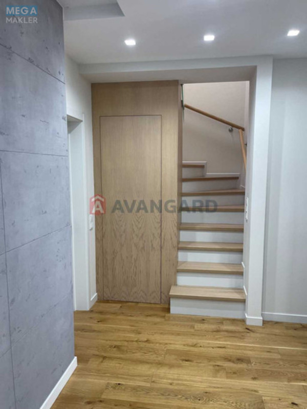 Оренда 4 кімнатні квартири, <a class="location-link" href="/kiev/" title="Недвижимость Київ">Київ</a>, <a class="location-link" href="/kiev/goloseevskij/" title="Недвижимость Голосіївський район">Голосіївський р-н</a>, Метрологічна вул., 109 (изображение 19)