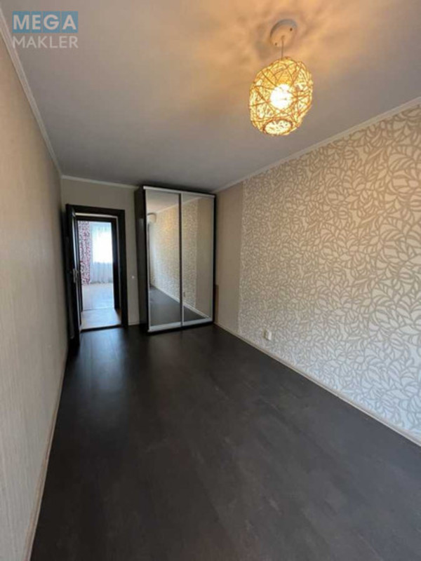 Оренда 3 кімнатної квартири, <a class="location-link" href="/kiev/" title="Недвижимость Київ">Київ</a>, <a class="location-link" href="/kiev/solomenskij/" title="Недвижимость Солом'янський район">Солом'янський р-н</a>, Героїв Севастополя вул., 29 (изображение 8)