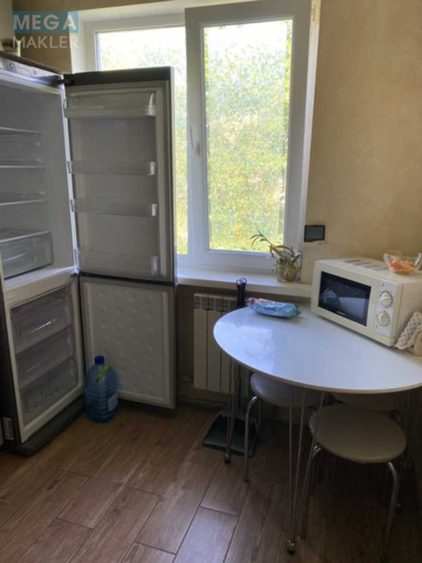 Оренда 3 кімнатної квартири, <a class="location-link" href="/kiev/" title="Недвижимость Київ">Київ</a>, <a class="location-link" href="/kiev/solomenskij/" title="Недвижимость Солом'янський район">Солом'янський р-н</a>, Героїв Севастополя вул., 29 (изображение 15)