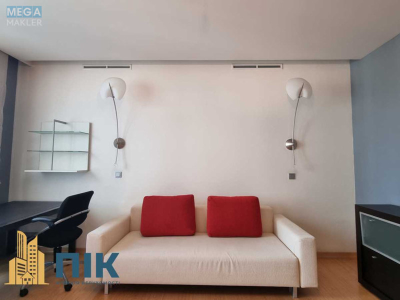 Продаж 3 кімнатної квартири (130/62/10), 10 пов. 20 пов. будинку, <a class="location-link" href="/kiev/" title="Недвижимость Київ">Київ</a>, <a class="location-link" href="/kiev/goloseevskij/" title="Недвижимость Голосіївський район">Голосіївський р-н</a>, Жилянская ул., 59 (изображение 11)