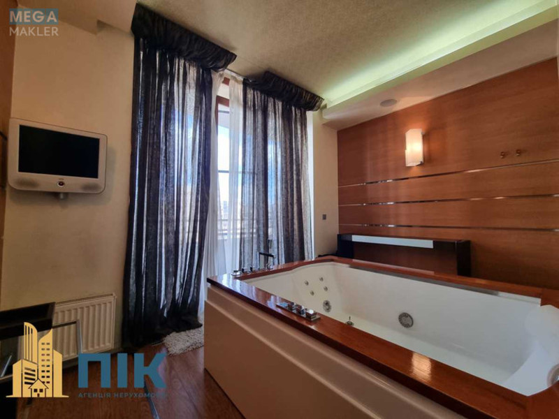 Продаж 3 кімнатної квартири (130/62/10), 10 пов. 20 пов. будинку, <a class="location-link" href="/kiev/" title="Недвижимость Київ">Київ</a>, <a class="location-link" href="/kiev/goloseevskij/" title="Недвижимость Голосіївський район">Голосіївський р-н</a>, Жилянская ул., 59 (изображение 15)